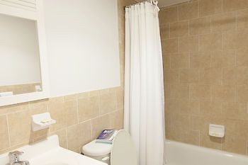 Williams Town Colindale Apartments מראה חיצוני תמונה